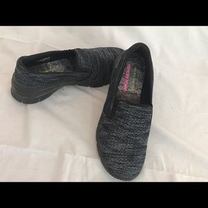 slipper like shoes